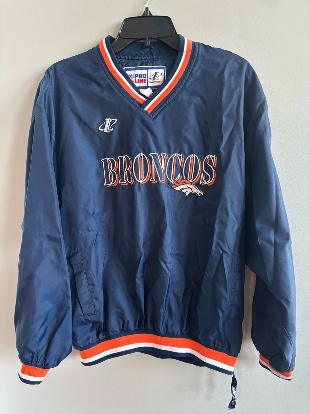 Vintage 90s Boys XL (18) NFL Pro Line Denver Broncos pullover windbreaker Vneck